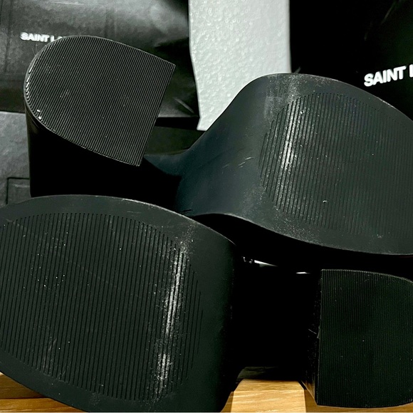 🖤Brand new! Never worn! Cobra Black Platform Boots! - Picture 4 of 8